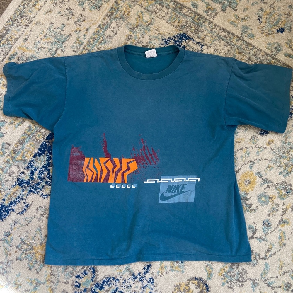 Vintage Nike tee